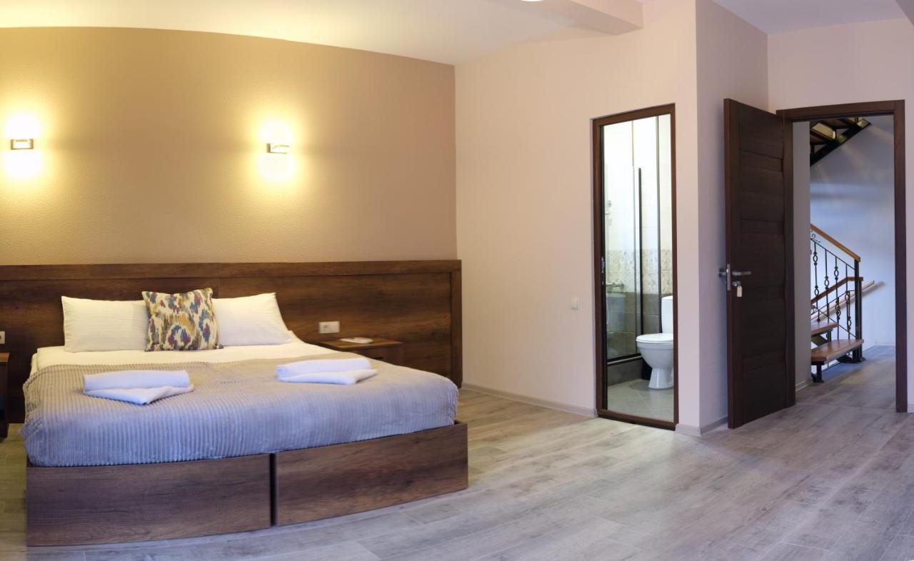Hotel Axien Kazbegi Экстерьер фото