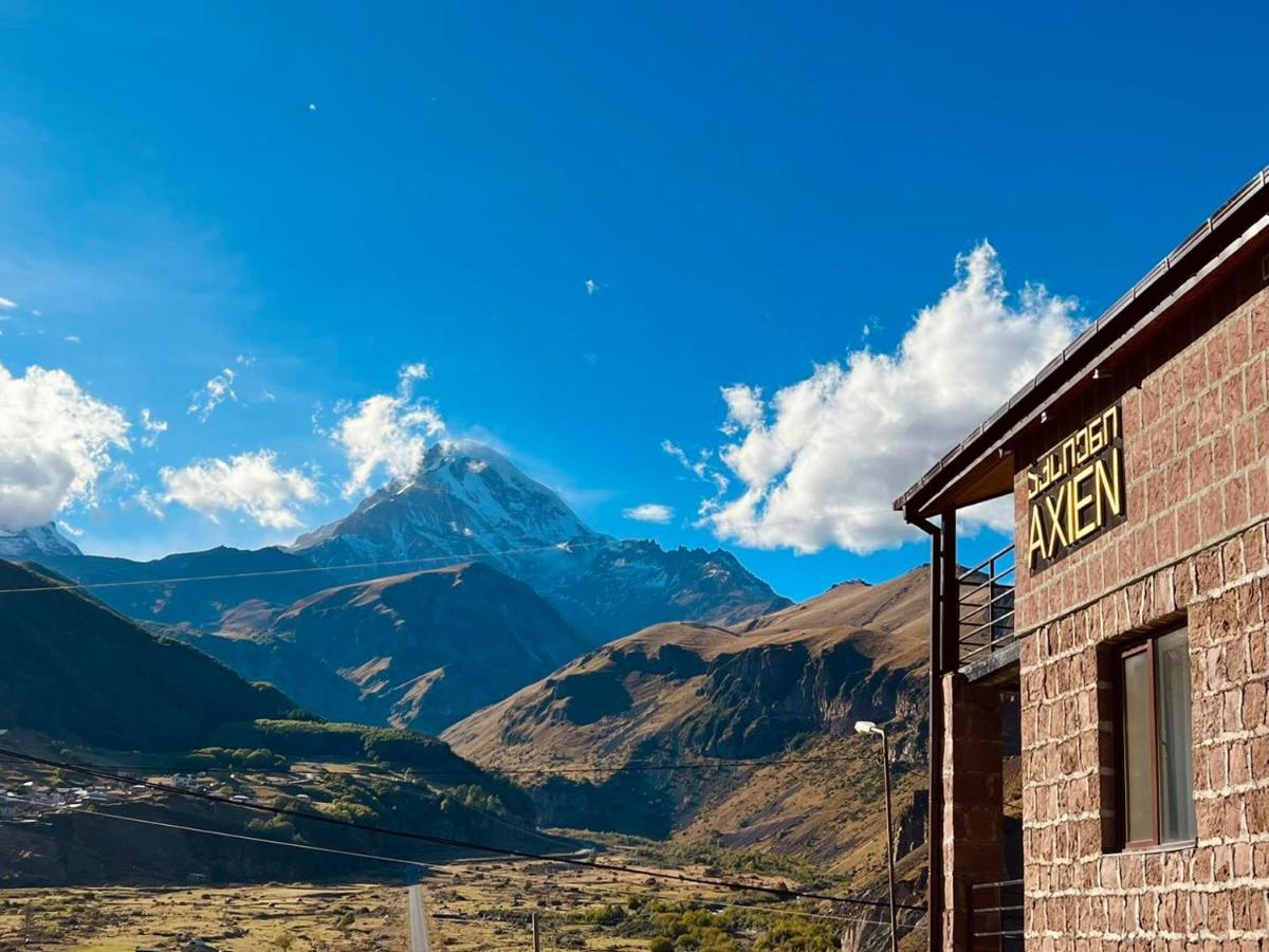 Hotel Axien Kazbegi Экстерьер фото