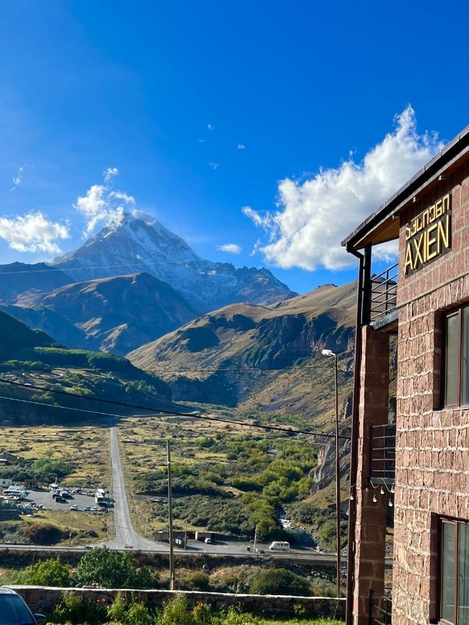 Hotel Axien Kazbegi Экстерьер фото